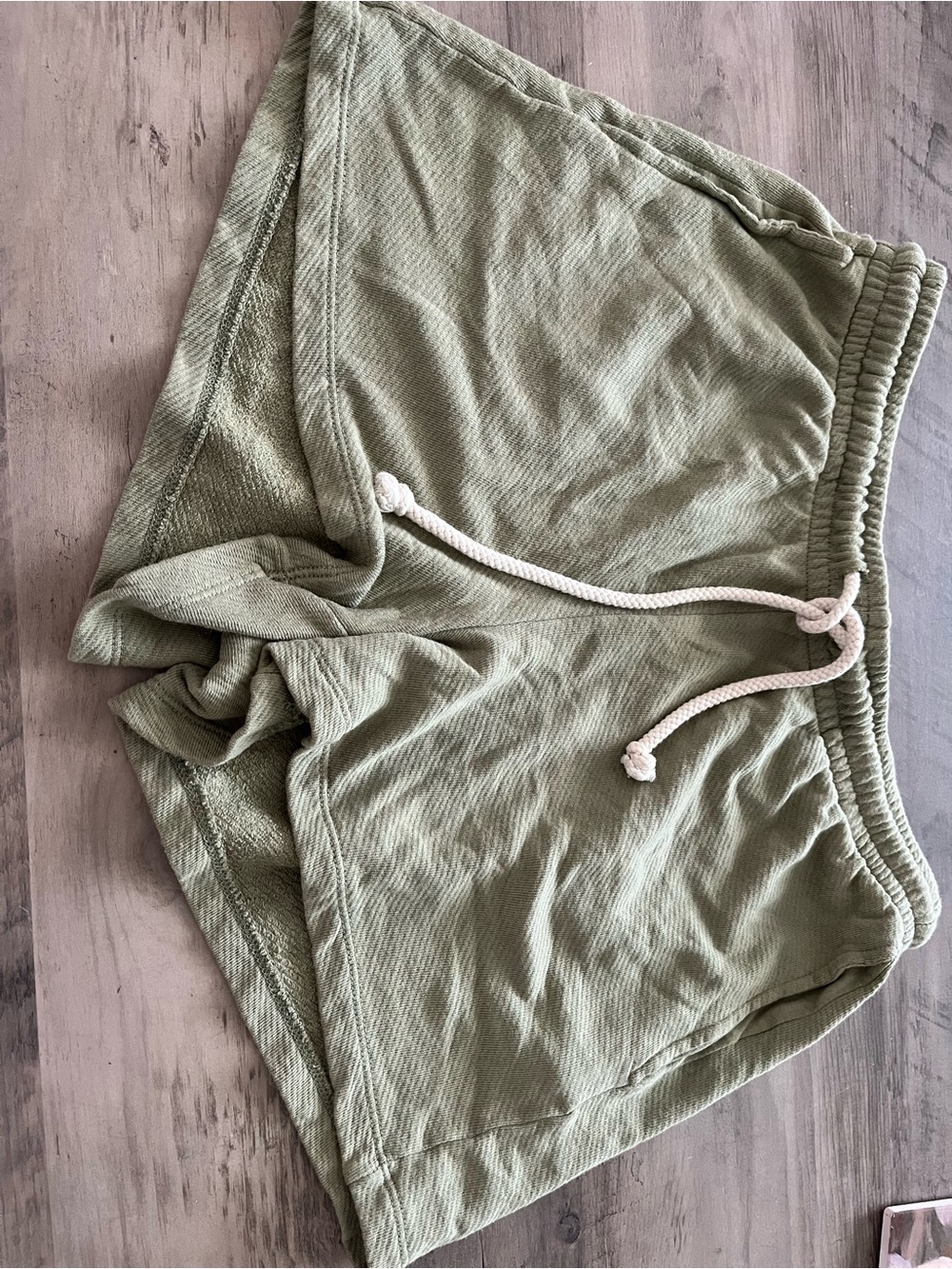 Universal Thread Olive Green Drawstring Athletic Shorts